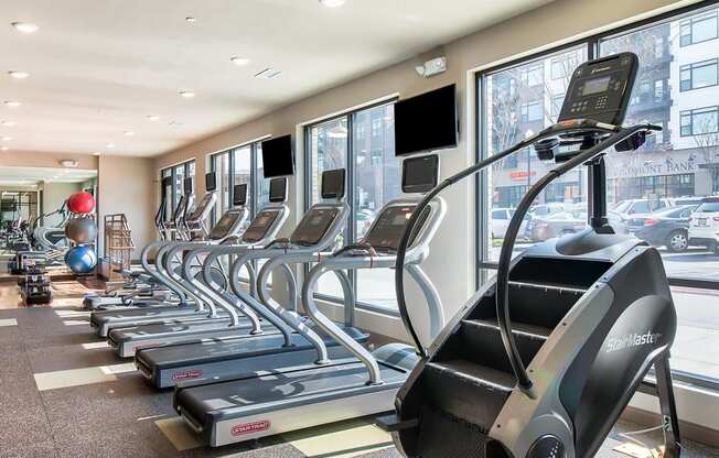 World-Class Fitness Center at Windsor Parkview, 5070 Peachtree Boulevard, Chamblee