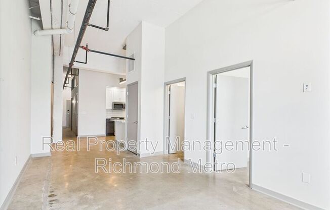 104 E 2 ST