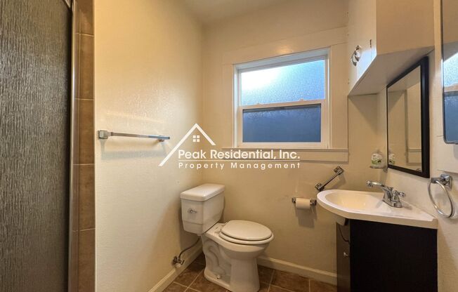 2 beds, 1 bath, $2,250