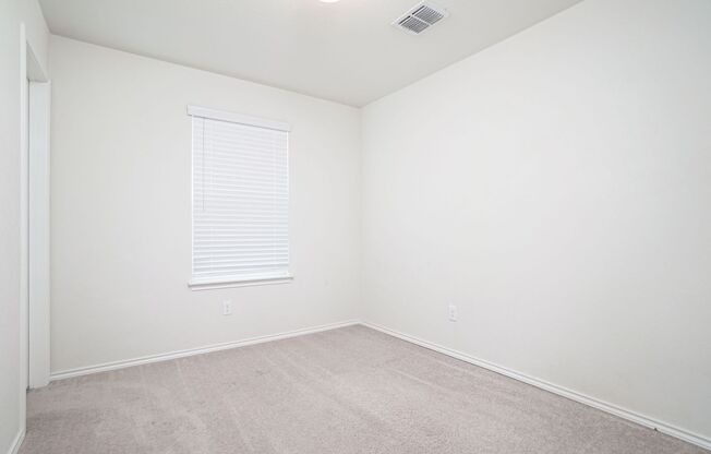 Spacious 4-Bedroom Home in Medina Landing – Available for July Move-In!