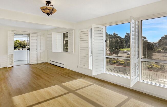 2 beds, 2 baths, $3,200