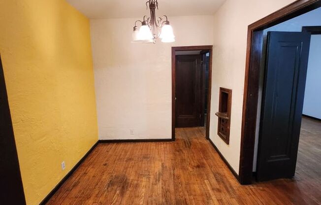 810 W Craig Pl #102 For Rent!