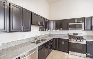 239 S 5 AVE