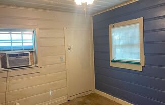 Studio, 1 bath, $795, Unit 1810.5 F St