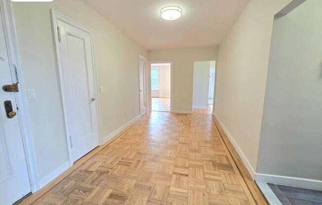 3 beds, 1.5 baths, 1,100 sqft, $4,587, Unit 52A