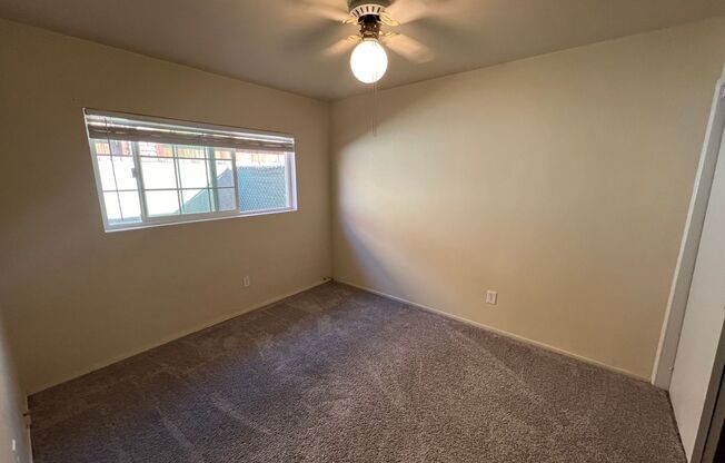 2 beds, 1 bath, $1,700, Unit 220