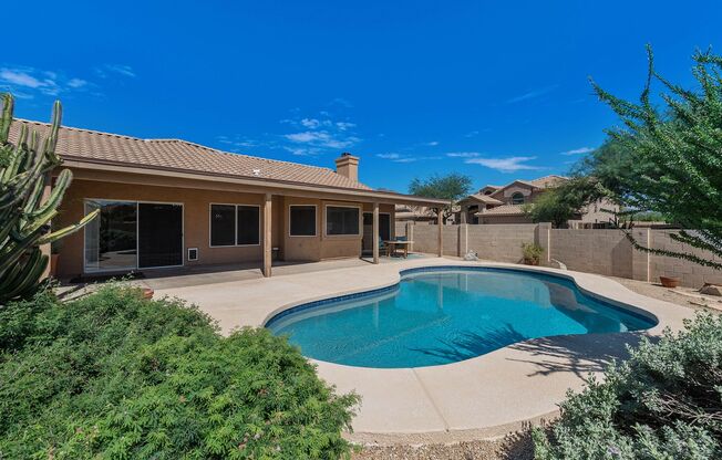 Ironwood Village - Completely Remodeled Interior, Single Level with Pool!