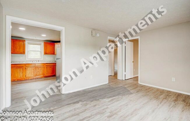 2 beds, 1 bath, 900 sqft, $1,095, Unit 1863 Johnson Rd