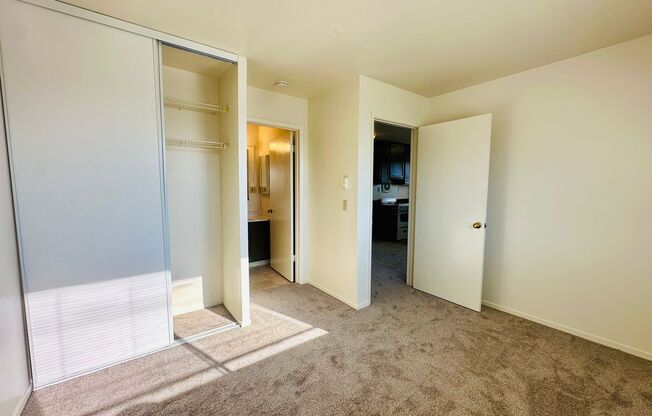 1 bed, 1 bath, 400 sqft, $1,475, Unit Unit 09