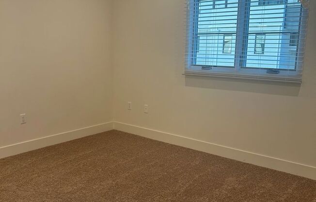 2 beds, 2.5 baths, 1,140 sqft, $4,000, Unit 120