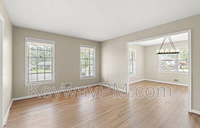 221 KINGS CHAPEL RD