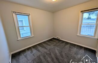 2 beds, 1 bath, $1,350