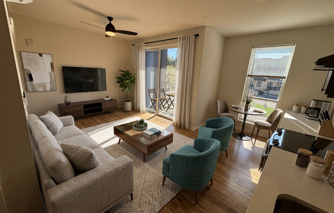 Studio, 1 bath, 599 sqft, $1,475, Unit 10001-211