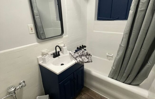 1 bed, 1 bath, 480 sqft, $2,102, Unit C08