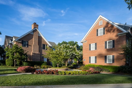 Malvern Manor renovated, colonial style apartment homes