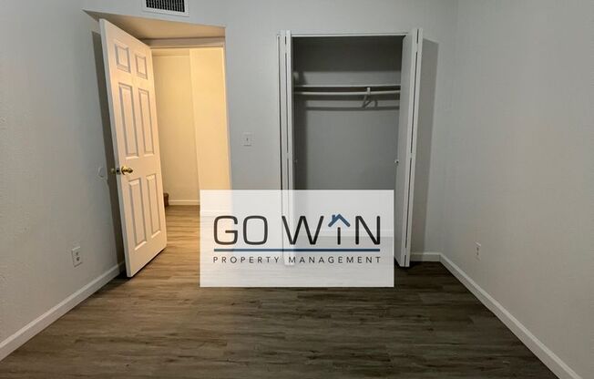 2 beds, 1.5 baths, 800 sqft, $1,295