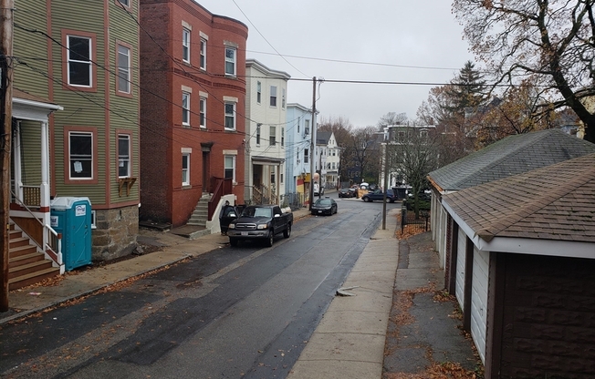 11 ARCOLA ST