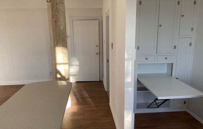 Studio, 1 bath, 420 sqft, $1,635, Unit 209