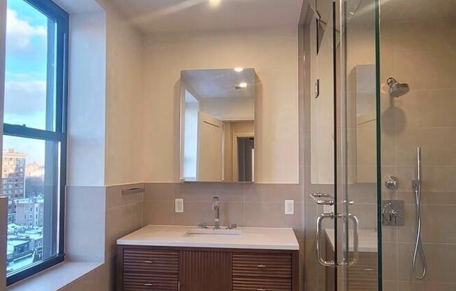 6 beds, 4.5 baths, 6,000 sqft, $55,000, Unit PHA