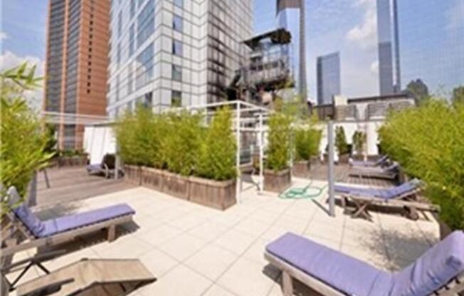 120 Greenwich St. Apt. 3B