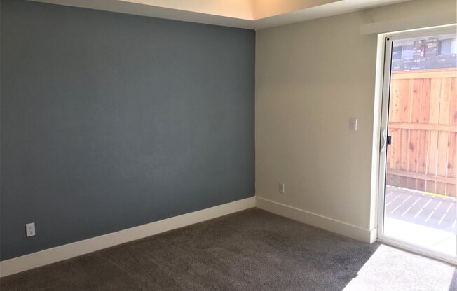 3 beds, 2 baths, 1,125 sqft, $1,995, Unit 2109