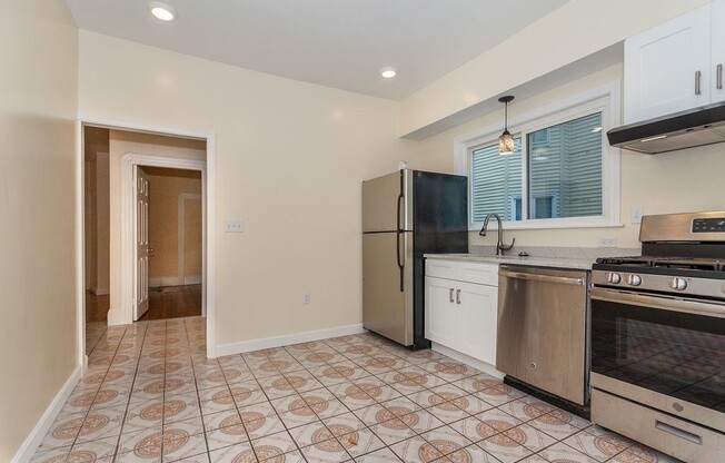 49 Porter St