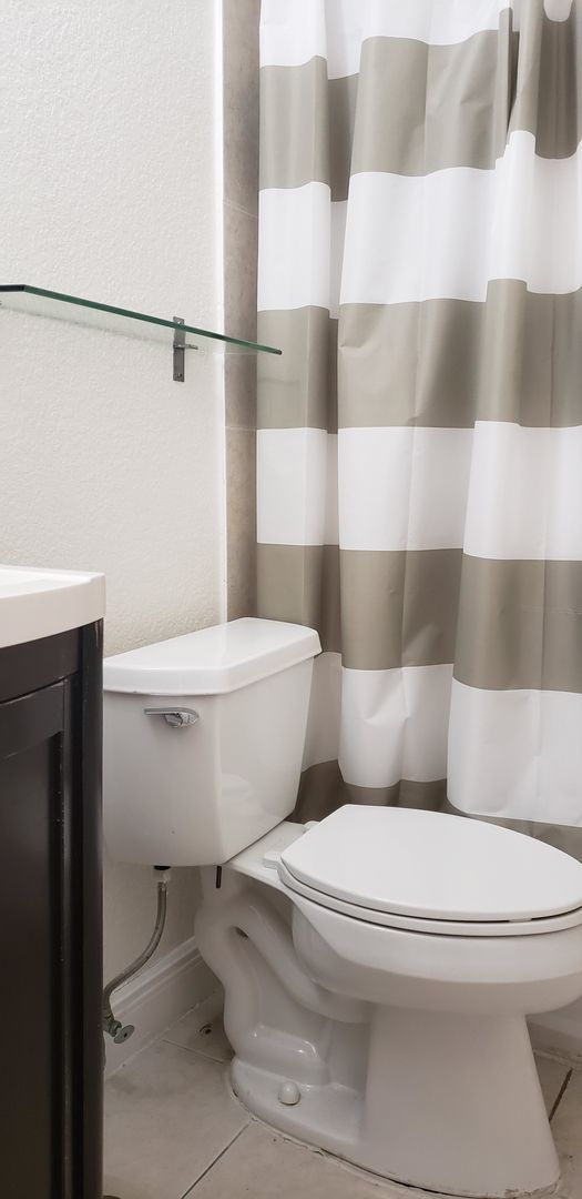 903- Sapphire Apartments