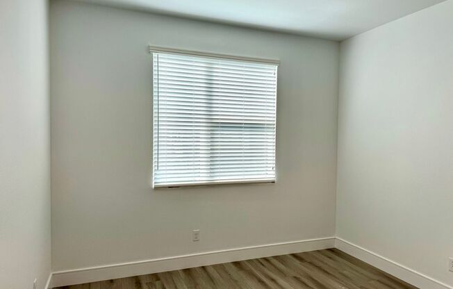 Newer One Bedroom in newer Santa Rosa Development!