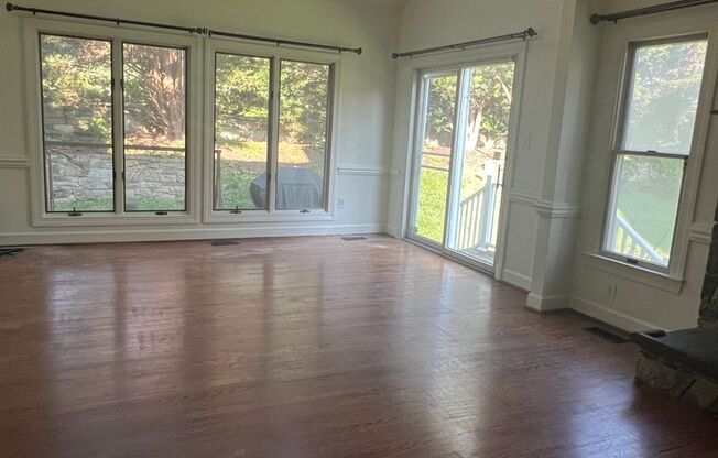 Beautiful residence in great location!