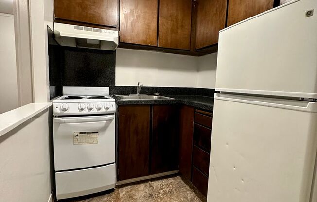 1 bed, 1 bath, 335 sqft, $1,175, Unit 304