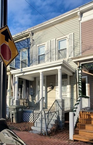 2227 14 ST SE