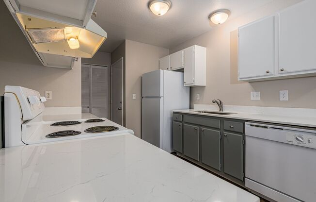 2 beds, 1 bath, 800 sqft, $1,350, Unit #110B