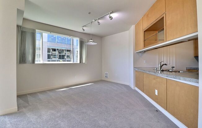 2 beds, 2 baths, $3,695, Unit Unit 405