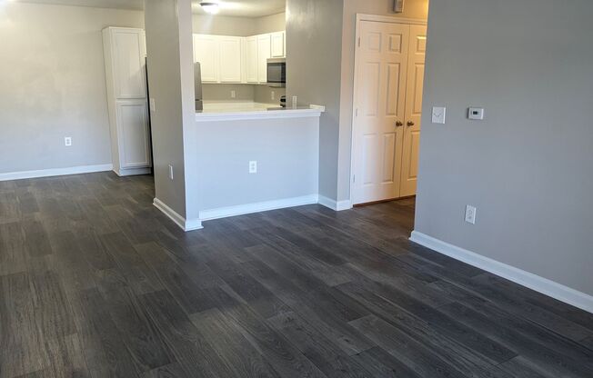 2 beds, 2 baths, 1,070 sqft, $1,225, Unit 1J