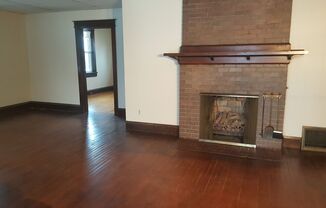 3 beds, 1 bath, $1,300