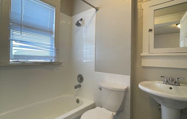 1 bed, 1 bath, 730 sqft, $1,295, Unit 102