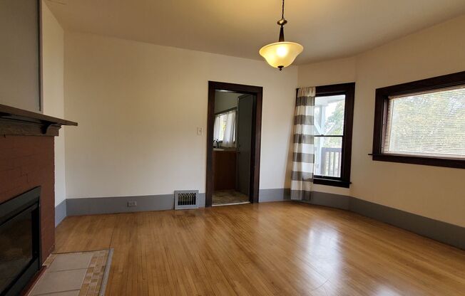 Charming Lower-Level Condo for Rent in Cadillac