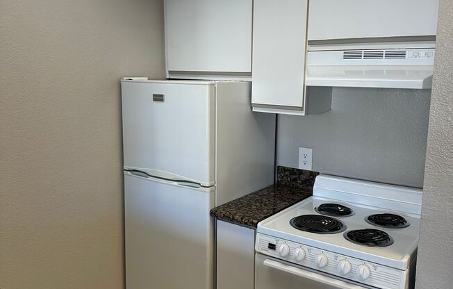 Russell Court Apartments