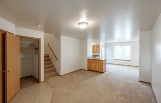 3 beds, 2.5 baths, $2,195, Unit 2319-MT