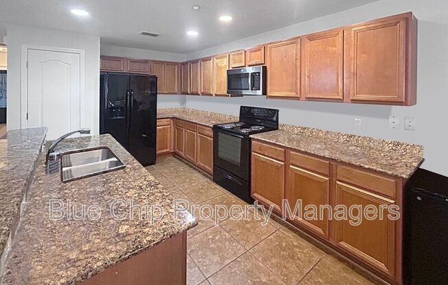 13800 GOLDEN RUSSET DR