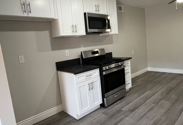 The Riviera Apartments