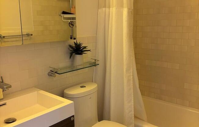 2 beds, 2 baths, 937 sqft, $8,395, Unit 30B