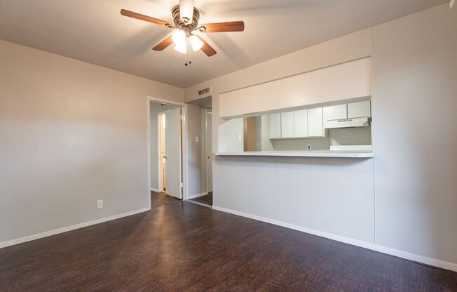 3 beds, 2 baths, 1,240 sqft, $1,500, Unit 1011 A