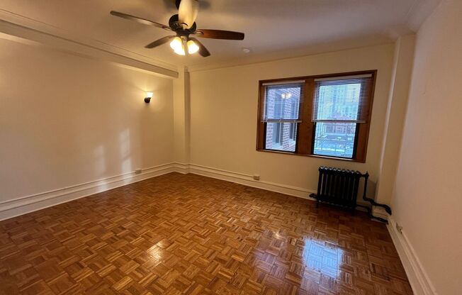 Studio, 1 bath, 320 sqft, $1,545, Unit 273-0905