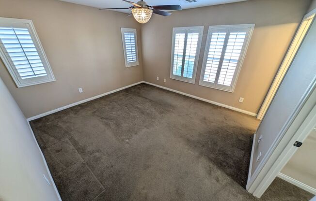 3 beds, 2.5 baths, $1,750