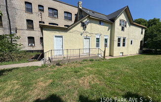 1506 PARK AVE S