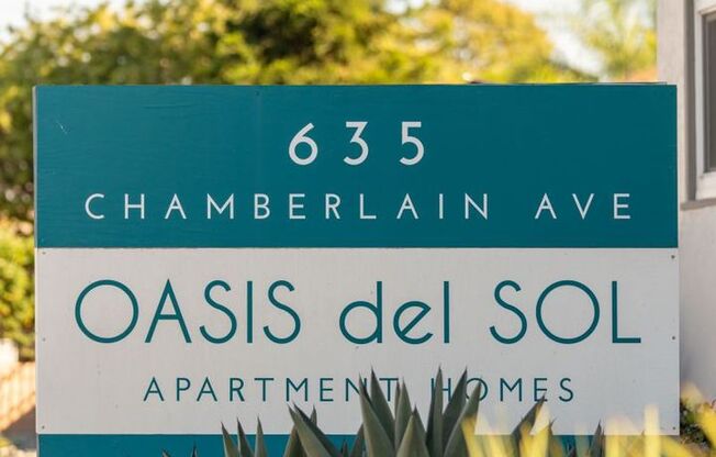 3 beds, 2 baths, 1,200 sqft, $2,900, Unit 633-35