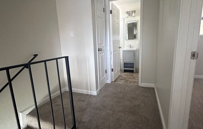 2 beds, 1 bath, 950 sqft, $2,695, Unit 6