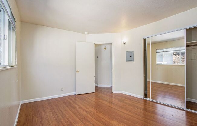 1 bed, 1 bath, $1,950, Unit Santa Clara Ave 1804 - H