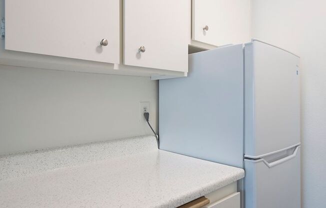 Studio, 1 bath, 455 sqft, $1,800, Unit 049